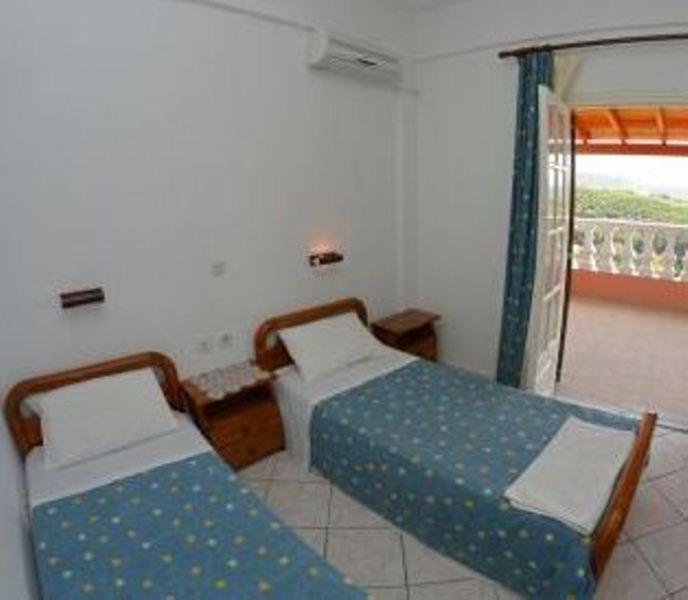 Villa Leonidas Agios Stefanos Avliotes  Bilik gambar