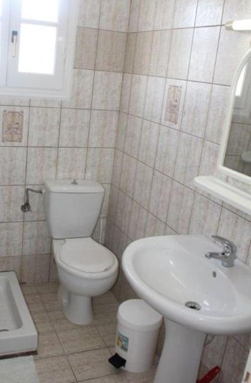 Villa Leonidas Agios Stefanos Avliotes  Bilik gambar